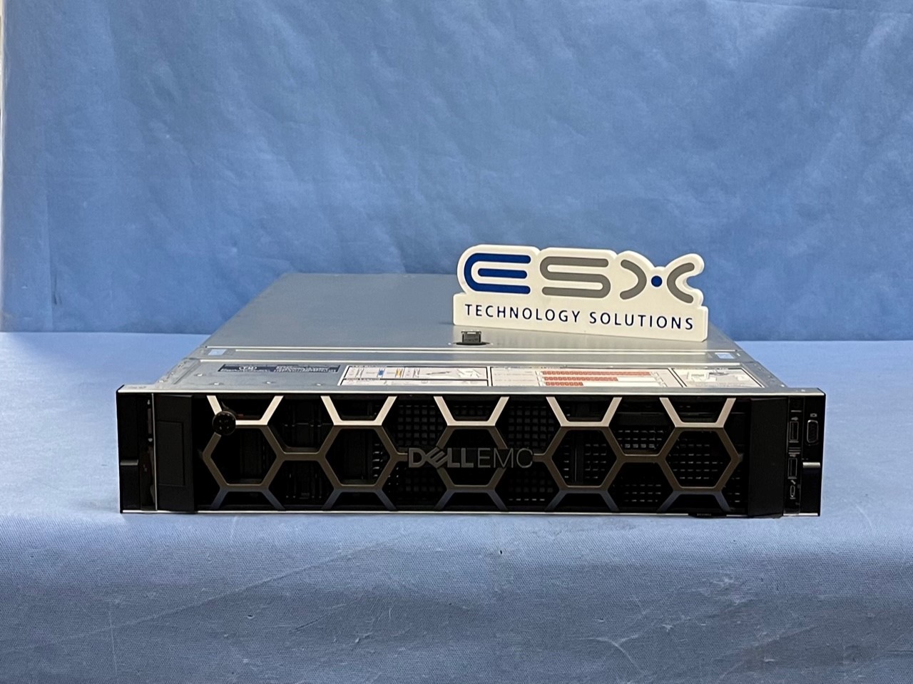 Dell PowerEdge R740 8x 2.5” 2U Barebone Rack Server 2x Heatsink, 2x 750W, iDRAC