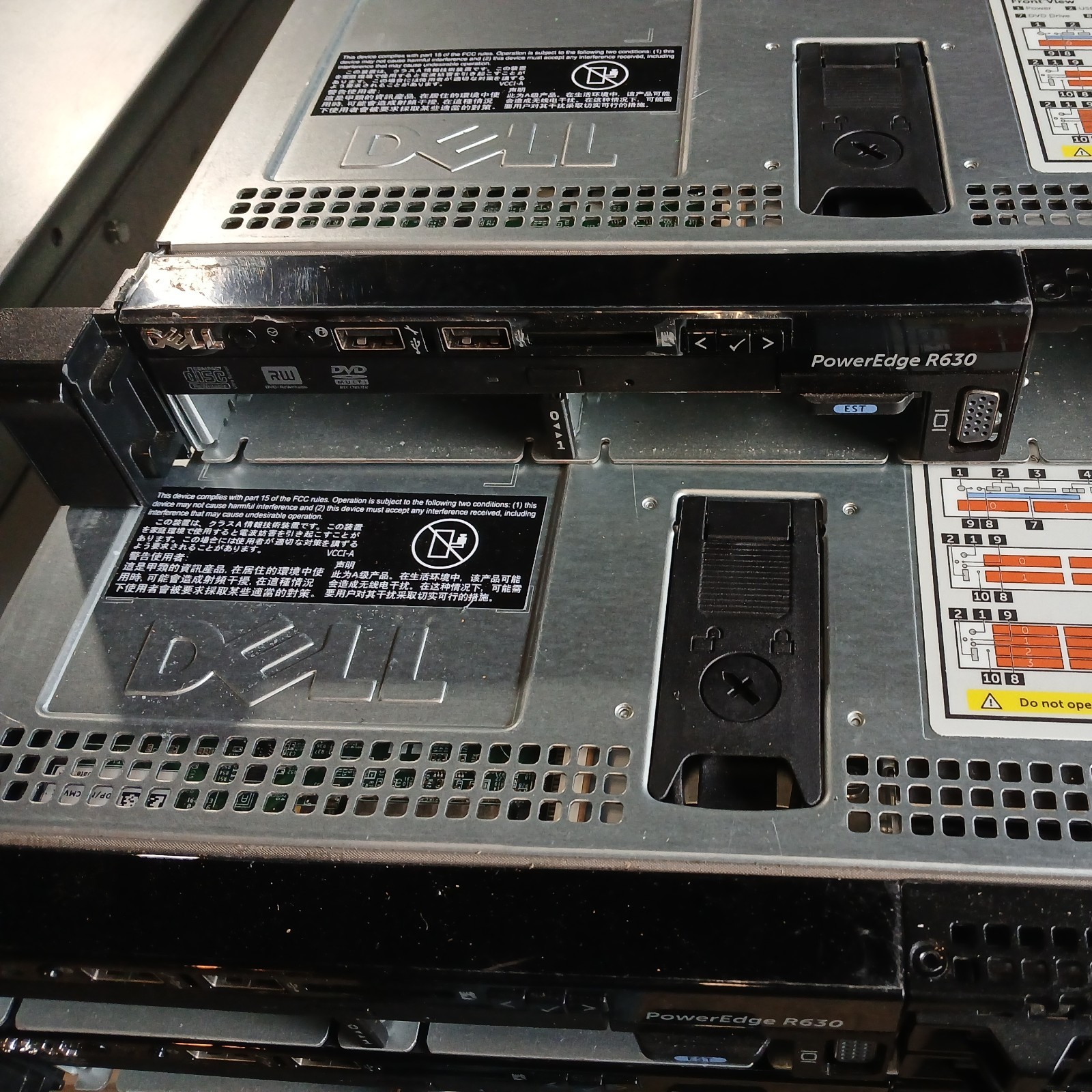 Dell PowerEdge R630 Rack Server 2x E5-2680 v4 32GB DDR4 RAM 8 Bay 2,5″ H330mini