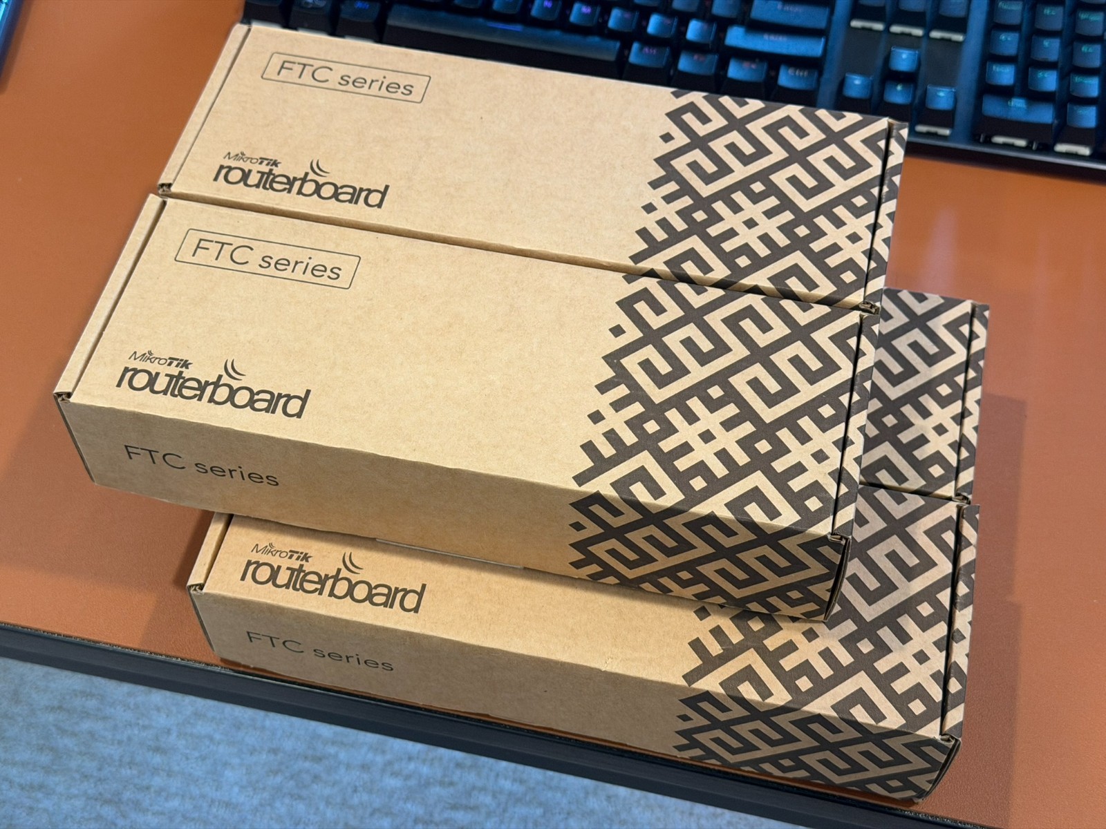 Lot of 4 MikroTik RBFTC11 Fiber to Ethernet Media Converters – New Sealed