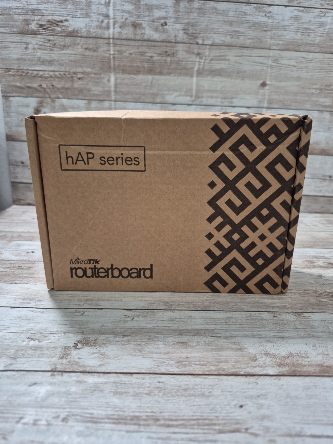 Mikrotik RB941-2ND 4-port RouterBoard HAP lite Access Point w/ adapter