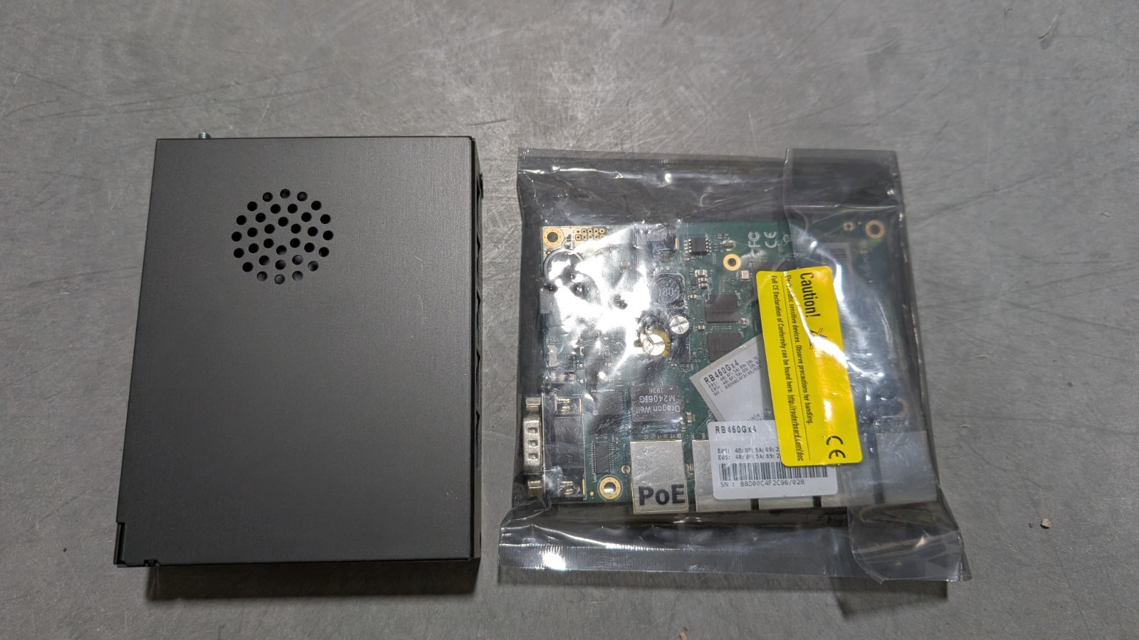 MikroTik RB450G RouterBOARD 5-Port Gigabit Wired Router