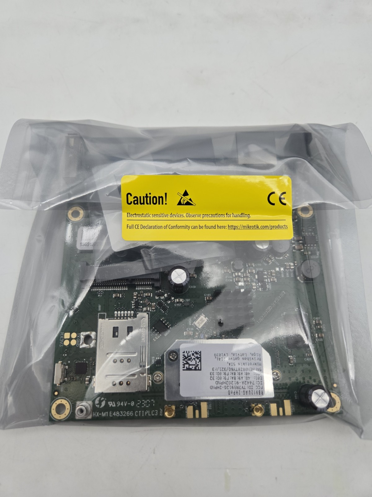MikroTik RB912UAG-2HPnD RouterBOARD 2.4GHz Wireless AP Gigabit Router