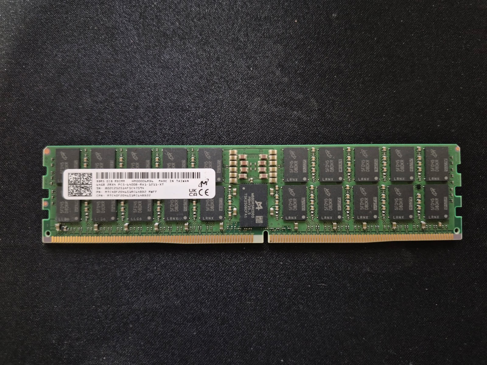 Micron 64GB DDR5 PC5 6400B RDIMM 2Rx4 Server Ram ECC MTC40F2046S1RC64D2